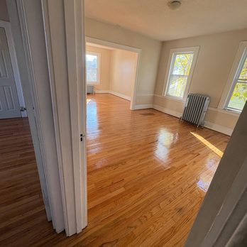Dustless Hardwood Floors - Flooring Near Me - Manchester, Connecticut Dustless Hardwood Floors - Flooring Near Me - Manchester, Connecticut