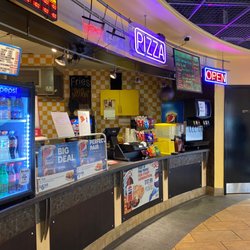 Jan's and Charles' Pizza