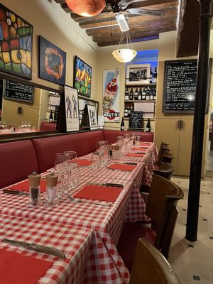 Chez Fernand Christine by null