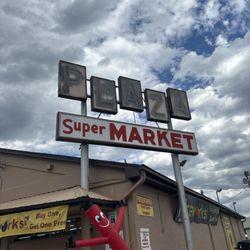 Plaza super market - Front