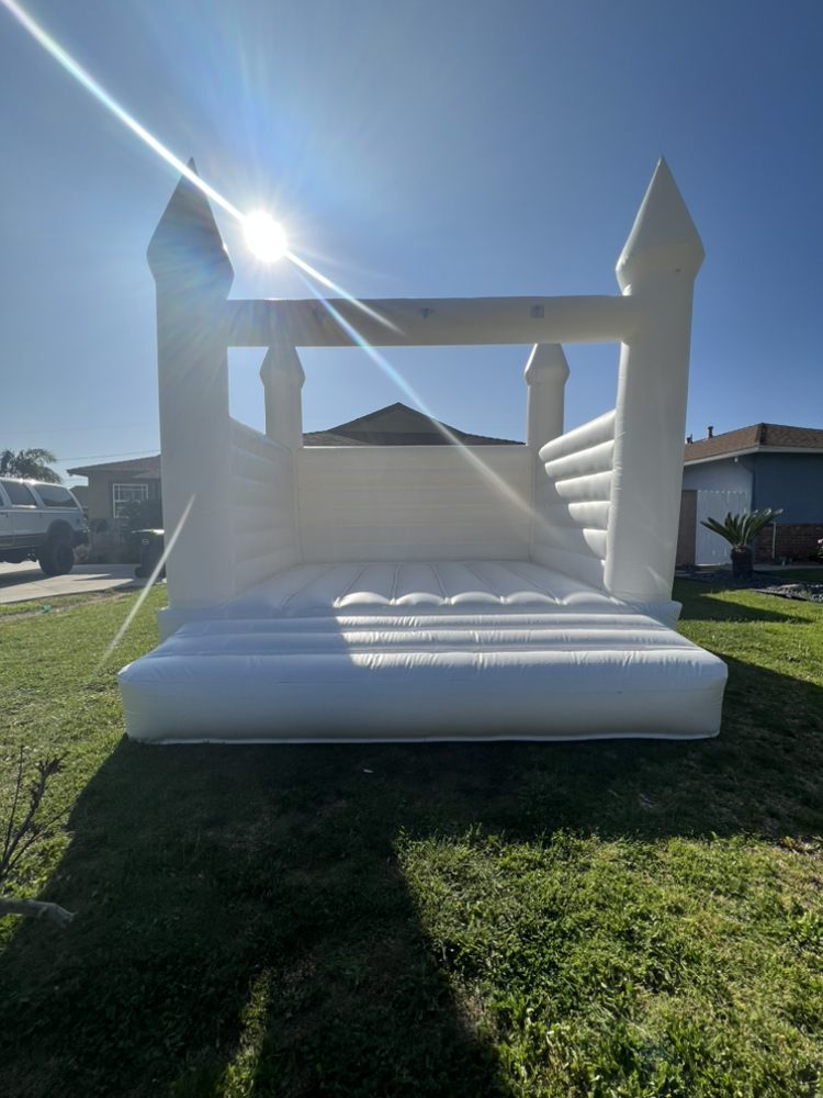 SLIMPLY 4 RENT Request a Quote Whittier, California Bounce House