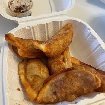 Donburi Cafè - Gyoza (6 pieces) - Japanese Near Me - Long Beach, California Donburi Cafè - Gyoza (6 pieces) - Japanese Near Me - Long Beach, California