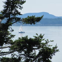 Wave Walker Cottage and Suite - Mountain view