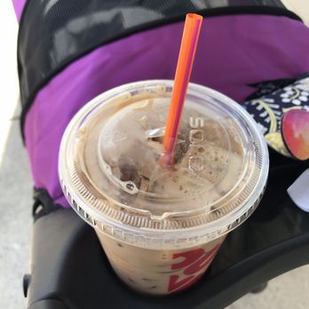 Dunkin' - Coffee & Tea Near Me - Burlington, Massachusetts