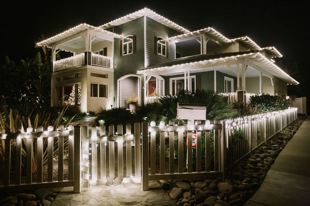 JINGLE BULBS Holiday Decorating Services San Diego, California 49