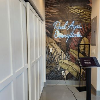 Palmetto Superfoods - Entry with tablet to place your order (staff can also take your order at the front) - Acai Bowls Near Me - Corte Madera, California Palmetto Superfoods - Entry with tablet to place your order (staff can also take your order at the front) - Acai Bowls Near Me - Corte Madera, California