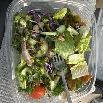 Jonna's Market - Fattoush salad to go - Pizza Near Me - Howell, Michigan