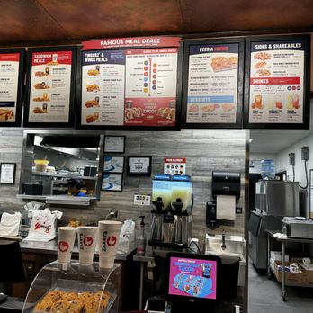 Zaxbys - Fast Food Near Me - Chantilly, Virginia