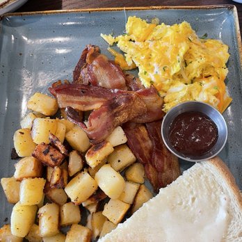 First Watch - Breakfast plate - Breakfast & Brunch Near Me - Miami, Florida