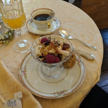 Rachael's Inner Harbor Boutique Inn - Parfait baby! - Bed & Breakfast Near Me - Baltimore, Maryland