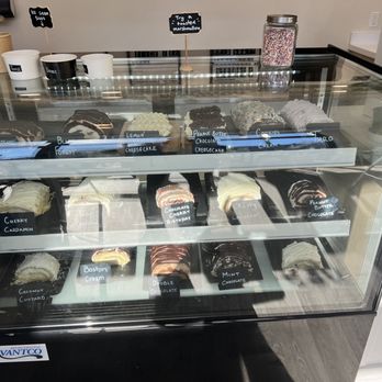 Hello Honey - Ice Cream & Frozen Yogurt Near Me - Cincinnati, Ohio