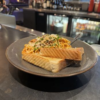 Crooked Gaff Kitchen - Seafood Near Me - Whittier, California