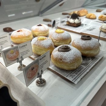 Jun’s Macaron Gelato - Macarons Near Me - Flushing, New York