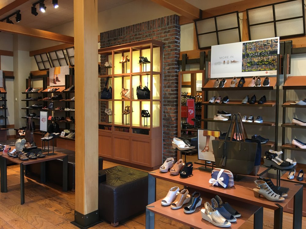 CLARKS Updated September 2024 418 Grand Ave W, Southlake, Texas