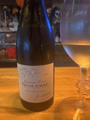 Internos Beer and Wine Bar by null