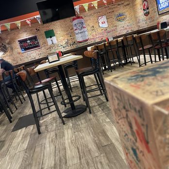 Angry Crab Shack - Empty area - Seafood Near Me - San Tan Valley, Arizona