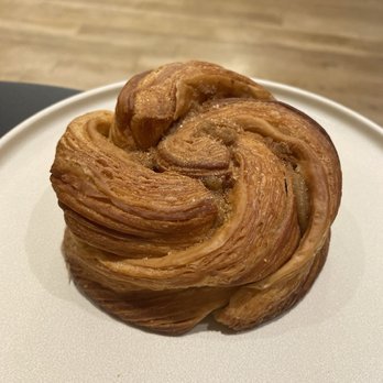 Yellow Sun Coffee - Chai croffin - Coffee Roasteries Near Me - Brooklyn, New York