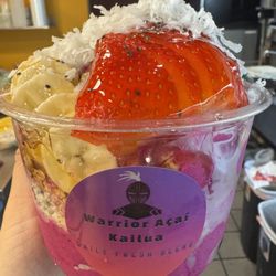 Warrior Acai Kailua - Pitaya Bowl