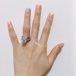 Rosa's Nail Spa - Colour change ~$20 before tip