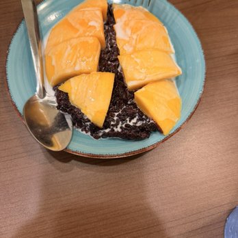 Mari Mari - Mango sticky rice - Malaysian Near Me - Milpitas, California Mari Mari - Mango sticky rice - Malaysian Near Me - Milpitas, California