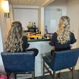 Bridesmaid's hair Bridesmaid's hair