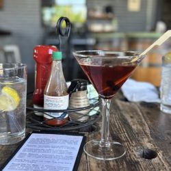 The Barrel House Bar & Grill - Perfect Manhattan - UP