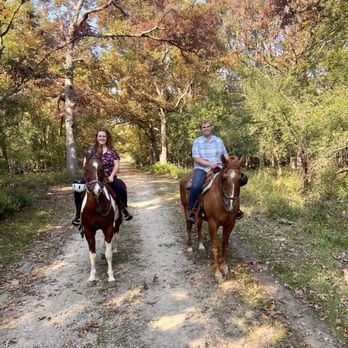 Wedgewood Riding Ctr - Horseback Riding Near Me - Wauconda, Illinois