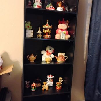 Helpful Hands Cleaning Services - Items were cleaned and placed on shelves - Home Cleaning Near Me - Lawton, Oklahoma