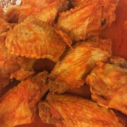 Lazy Dogs Sports Bar & Grill - Medium traditional jumbo wings