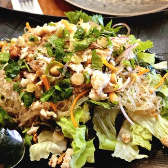 Laos Kitchen - Glass noodle, prawn, chicken, carrot, peanut and lettuce salad. - Laotian Near Me - San Rafael, California