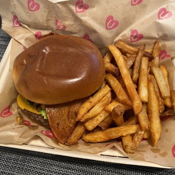 Chicana - California Dreamin' Burger - Vegan Near Me - Fullerton, California
