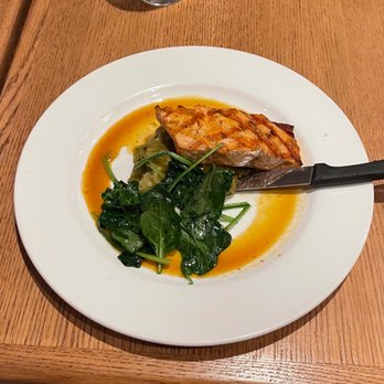 Thunderbird Bar & Grill - Atlantic salmon - American Near Me - Santa Fe, New Mexico Thunderbird Bar & Grill - Atlantic salmon - American Near Me - Santa Fe, New Mexico