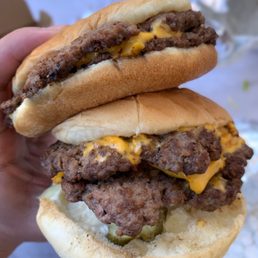 Beast Style Burger & Chandler Style Burger (IG: @foodwithbros) Beast Style Burger & Chandler Style Burger (IG: @foodwithbros)
