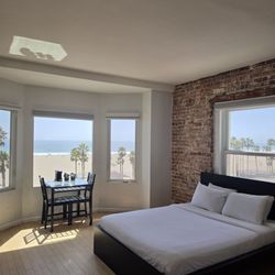 AIR Venice on the Beach - View coming out of bathroom