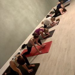 Living Yoga and Wellness - Inside studio