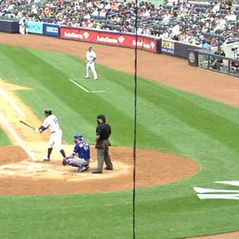 Yankee Stadium - Stadiums & Arenas Near Me - Bronx, New York