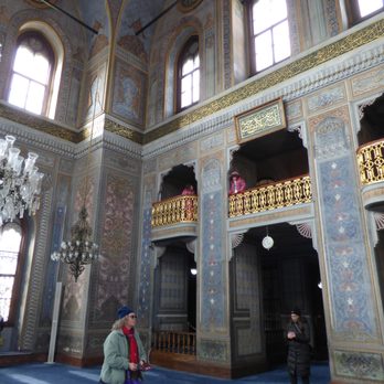 Pertevniyal Valide Sultan Camii - Mosques Near Me - Istanbul, 34