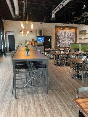 Doc Green's Salads and Grill by null