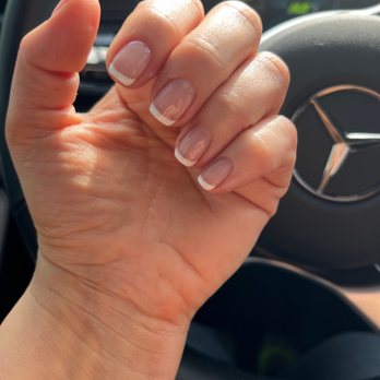 Deluxe Nails & Spa - Nail Salons Near Me - Hudson Oaks, Texas