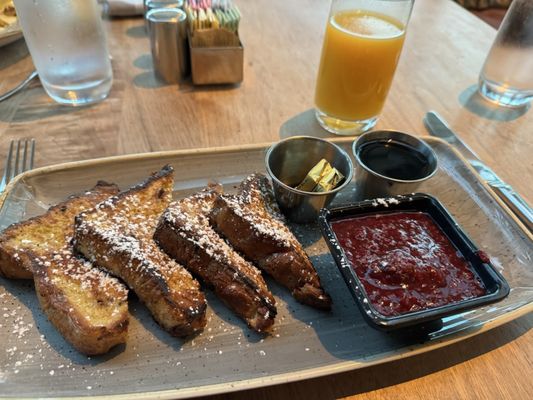 Waterside Grill + Lounge by null