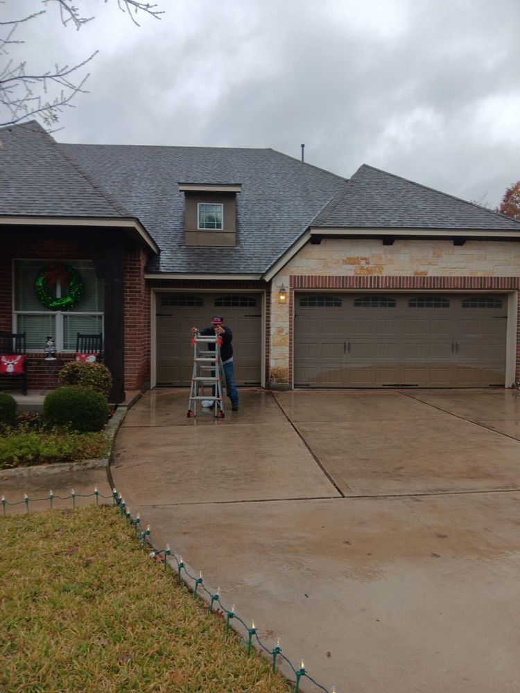 Slide of R Rodriguez Roofing