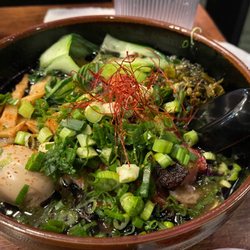 Oni Ramen - Black ramen with extra scallions