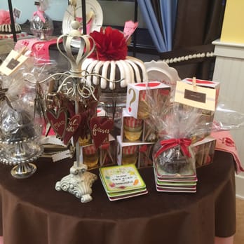 Nothing Bundt Cakes - Desserts Near Me - Wichita, Kansas