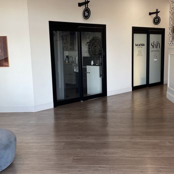 Holistic Massage & Spa - Holistic Massage & Spa Waiting Area at the building entrance - Massage Therapy Near Me - San Diego, California Holistic Massage & Spa - Holistic Massage & Spa Waiting Area at the building entrance - Massage Therapy Near Me - San Diego, California