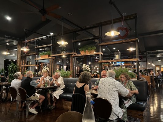 Taverna by null