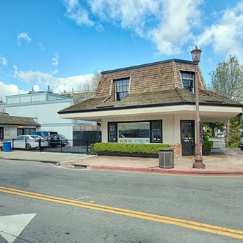 David Lyng Real Estate - CAPITOLA VILLAGE - 831.475.8111
301 Capitola Ave, Capitola, CA 95010 - Real Estate Agents Near Me - Capitola, California David Lyng Real Estate - CAPITOLA VILLAGE - 831.475.8111
301 Capitola Ave, Capitola, CA 95010 - Real Estate Agents Near Me - Capitola, California
