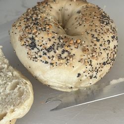 Long Island Bagel Cafe - Long Beach - Everything bagel