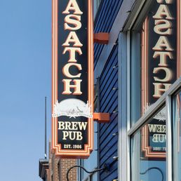 TOP OF MAIN BREW PUB - Updated September 2025 - 534 Photos & 794