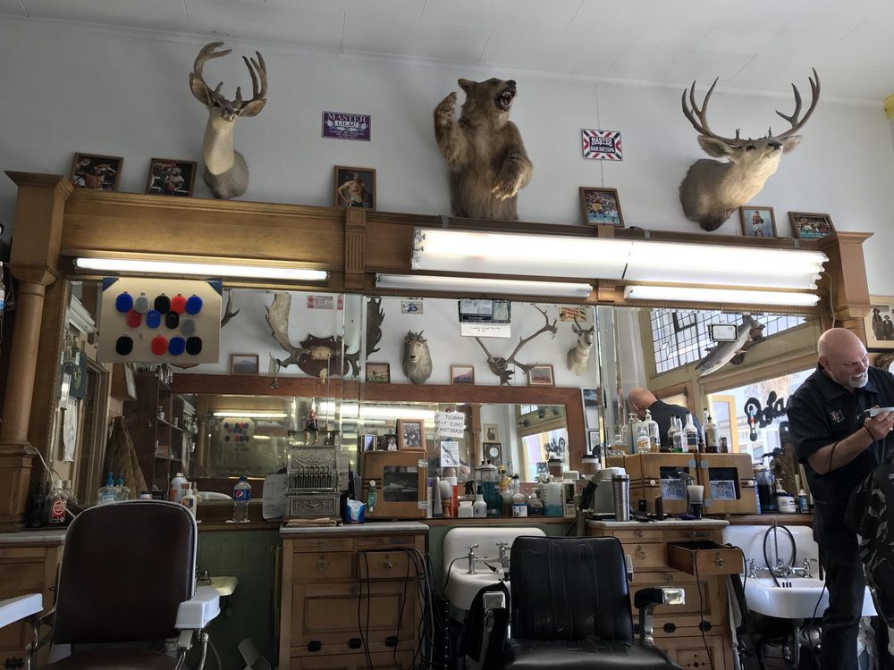 Palace Barber Shop Logo