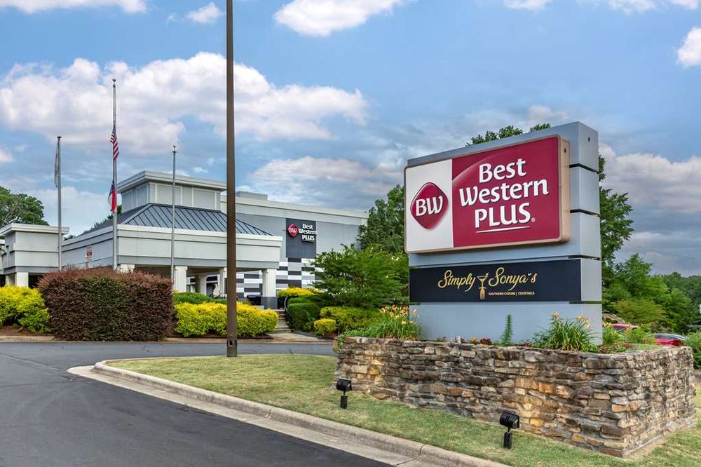 BEST WESTERN PLUS UNIVERSITY INN Updated July 2024 44 Photos & 20